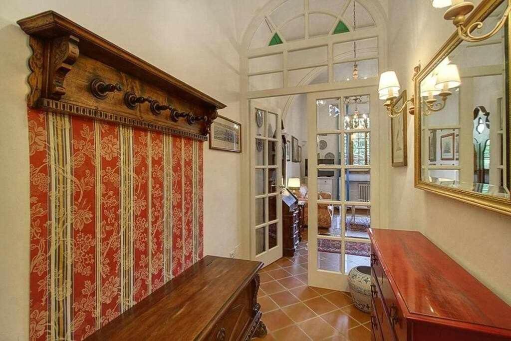 Santa Croce Elegant With Garage Apartment Florence Exterior photo